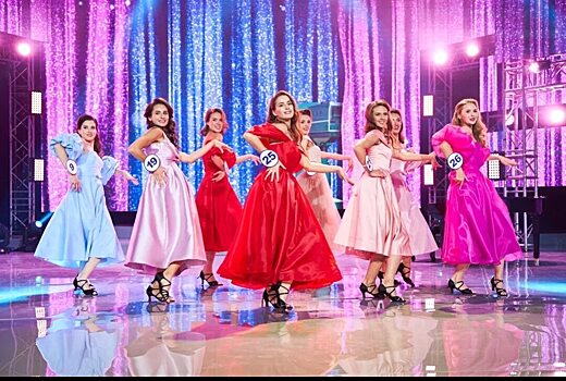 «Мисс Офис»: голосование за самую красивую офисную сотрудницу Саратова