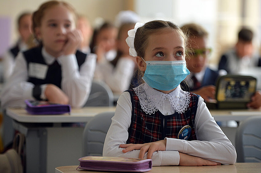 В школах введут новые меры для предотвращения массового заражения коронавирусом