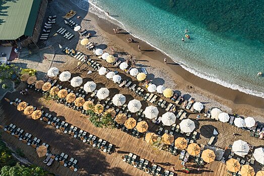 Авиасообщение с Турцией могут возобновить из-за переполненных российских курортов