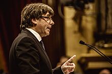 Глава Каталонии предложил отложить объявление независимости