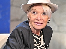 Как живет и выглядит 80-летняя Светличная: «Некому воды подать»