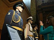 В белом кашне и кожаных перчатках: что изменится в обмундировании ФСБ и СВР