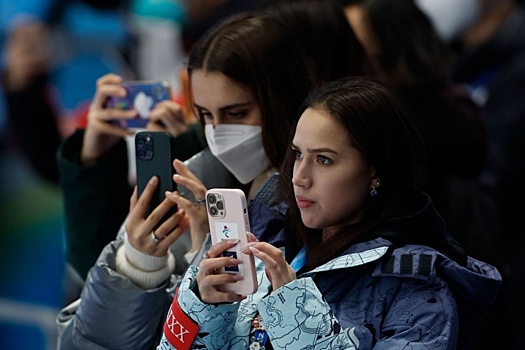 Загитова расплакалась на Олимпиаде-2022