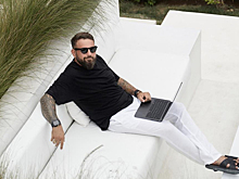 Ни в чем себе не отказывал: как жил убитый криптомошенник Роман Новак