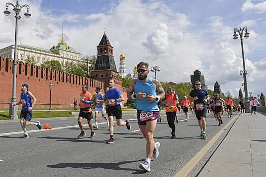 Чемпиона РФ по бегу Александра Хютте заподозрили в нападении на мужчину в Петербурге