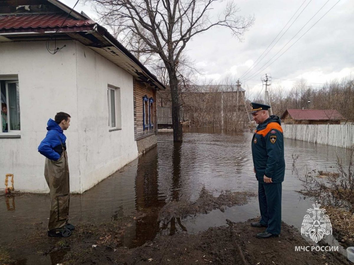 Десять придомовых территорий затопило в Семенове
