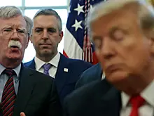 Экс-советник Трампа признался в подготовке госпереворотов в других странах