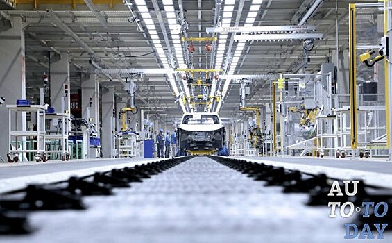 VW начинает производство на новой фабрике в Китае