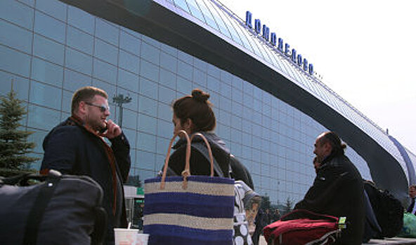 В "Домодедово" удерживают семь самолетов "ВИМ-Авиа" из-за долга в 521 млн рублей