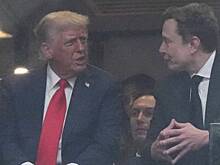 «Я скучал по тебе»: о чем шептались Маск и Трамп на похоронах Керка