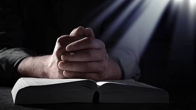 Россиянам рассказали, кому молиться для защиты от зла