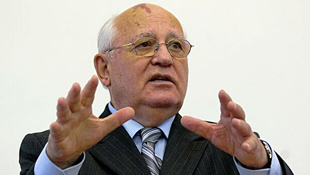 Горбачев призвал одолеть пандемию без политических игр