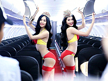 10 интим-скандалов на борту самолета