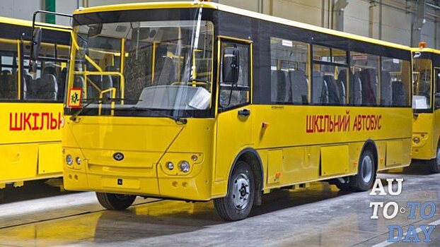 «Богдан» всего за неделю смог выполнить заказ на поставку автобусов для школ Тернопольской области