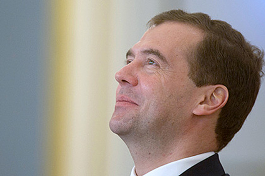 Медведев набрал миллион подписчиков в Twitter