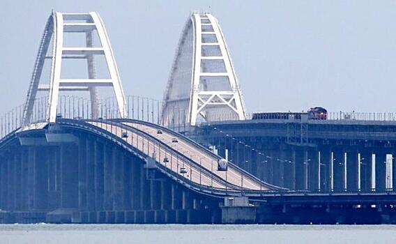 Генерал ВСУ опять Россию пугает: Крымский мост для нас теперь цель №1