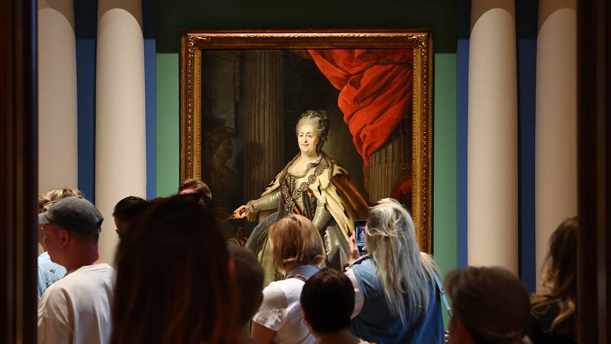 Потомок Екатерины II Калагеорги не намерен возвращаться в Европу из Петербурга