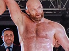Чемпионат по смешанным единоборствам в Челябинске откроет актер Владислав Демин