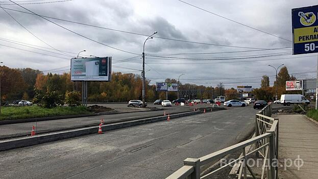 Кольцевую развязку на ул. Конева начали асфальтировать в Вологде