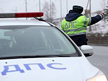 В российском городе опора ЛЭП рухнула на пассажирку автобуса