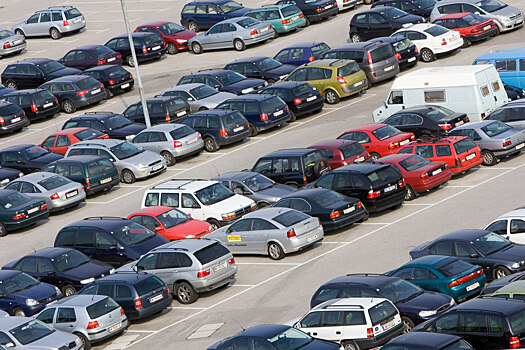 Американец оставил дочь в раскаленном автомобиле и забыл о ней из-за порно