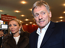 "Удар током": Песков рассказал о встрече с Навкой