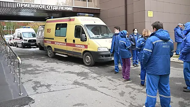 15 пострадавших при стрельбе в школе перевезут из Ижевска в Москву