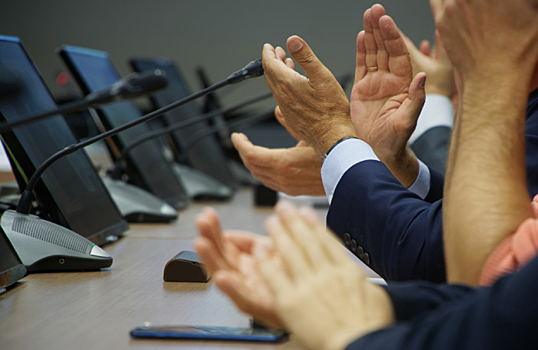 Российские чиновники будут получать премии за добросовестное исполнение обязанностей