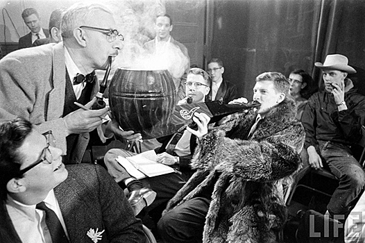 Дым коромыслом: как проходили соревнования по курению в США 50‑х годов