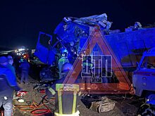 «Кабины всмятку»: под Кузнецком столкнулись два грузовика