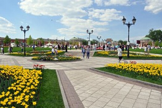 В московских природных парках высадят около 700 тысяч ярких цветов
