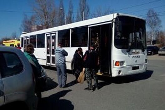В Перми пассажирка автобуса сломала ногу из-за резкого торможения