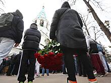Бывшая жена и родители пришли проститься с Пашей Техником