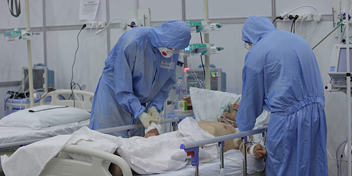На передовой борьбы с пандемией: военных медиков поздравили с Днем защитника Отечества