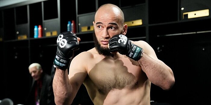 Российский боец Дураев проведет бой с поляком Брикзеком на турнире UFC в феврале