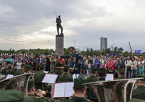 25 мая в столичном парке Победы выступит оркестр курсантов Военного института