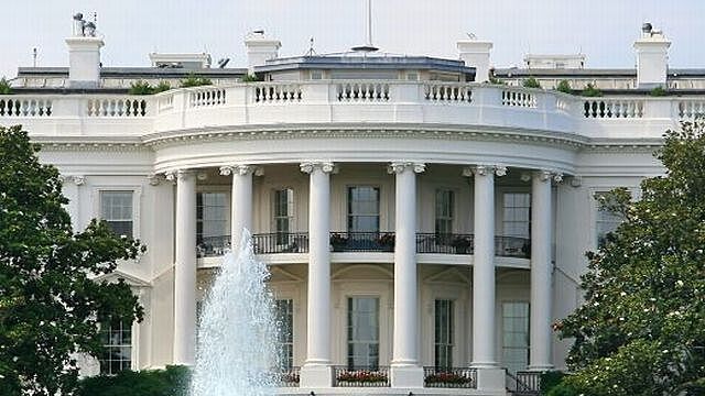 В Белом доме отказались комментировать инициативу Путина по Украине