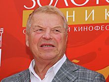 «Добрый, солнечный»: Инна Чурикова о Михаиле Кокшенове