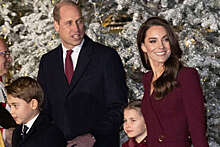Кейт Миддлтон с дочерью Шарлоттой оделись одинаково на рождественскую службу