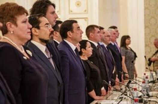 Сколько зарабатывают депутаты Казгордумы?