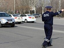 Можно ли уехать, если инспектор, который вас остановил, долго не подходит