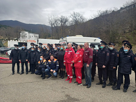 В Новороссийске полицейские, медики и спасатели организовали тренинг для курсантов филиала Краснодарского университета МВД России