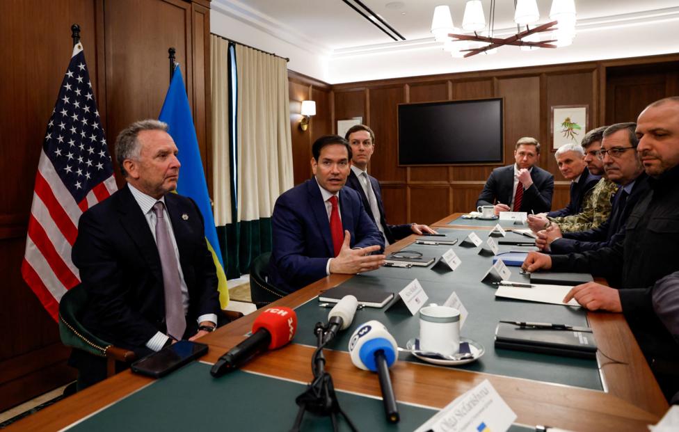 WSJ: на переговорах во Флориде будет затронут вопрос выборов на Украине