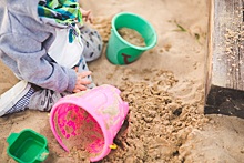 Чем заменить дома детскую песочницу и игру в снежки
