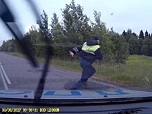 Вологодским полицейским в очередной раз пришлось стрелять, чтобы задержать нарушителя (ВИДЕО погони)