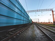 Женщина выжила после наезда поезда в Ярославле