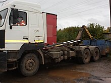 На Ульяновской обнаружили 70 бочек с отработанным моторным маслом