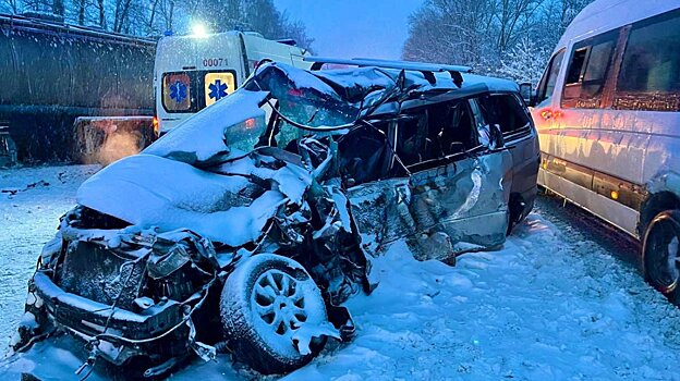 В Мокшанском районе столкнулись 3 автомобиля, есть погибшие