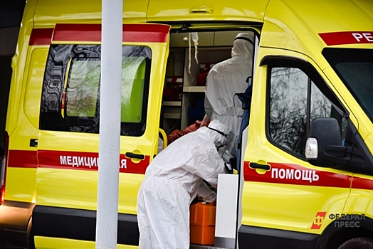 Петербургский автомеханик попал в больницу после стрельбы в шиномонтаже: клиенту не понравилась цена