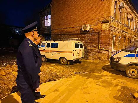 Две школьницы отравились угарным газом в жилом доме в Астрахани